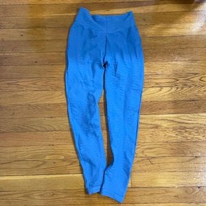 Baby blue Scrunch butt leggings